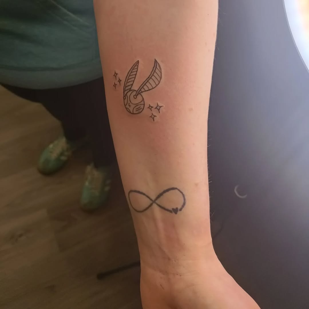 Golden snitch done the other day from Harry Potter on @eimear_d21 thank you for the trust girly and for such a cute idea loved doing this 💘 Inks used is from @rawtattoosupplies #harrypottertttoo #finelinetattoo #tattoo #smallttatoos #letterkenny