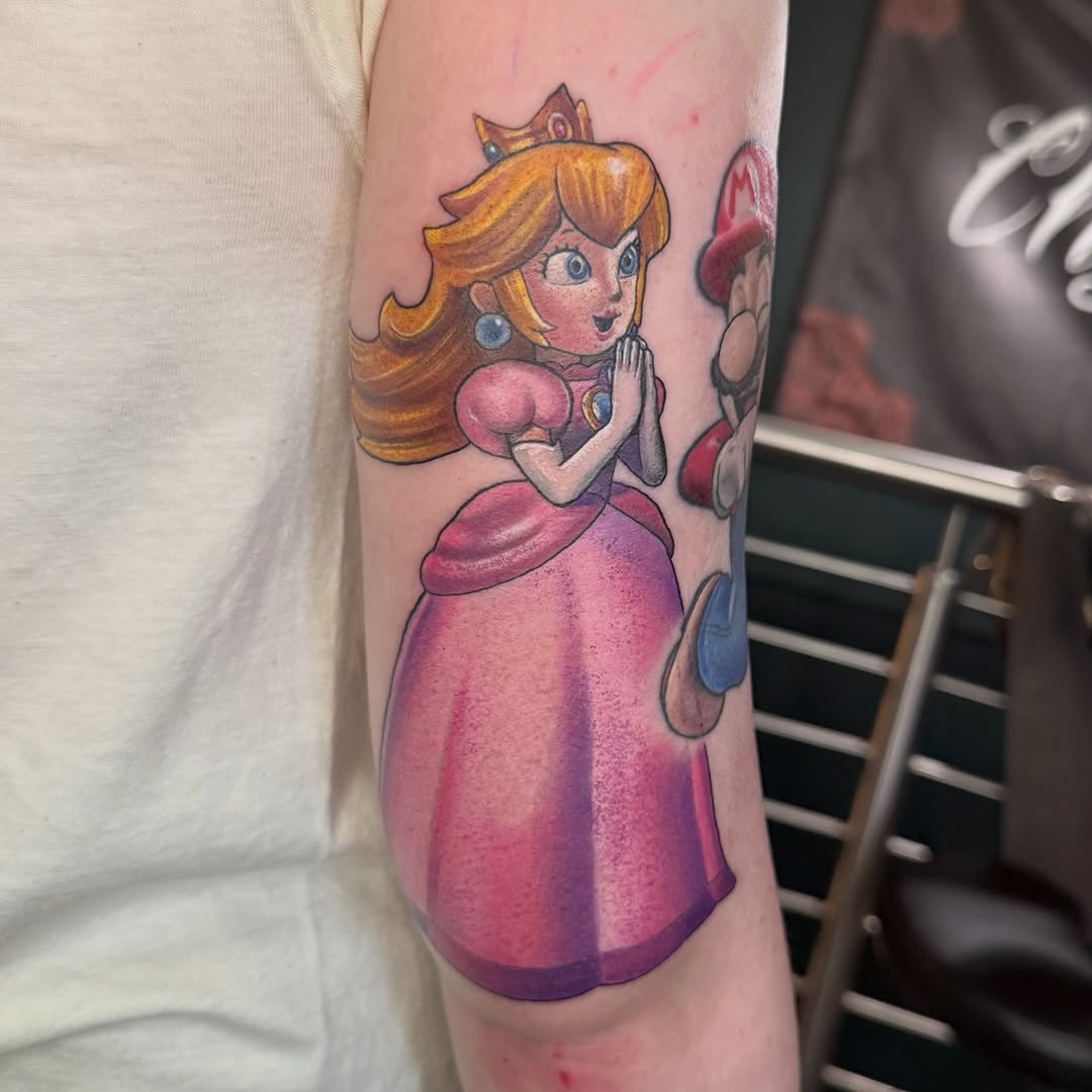 Had a blast adding Princess Peach next to Super Mario today!! I did Super Mario about 2 years ago and it’s healed perfect! 🍄
All supplies from @holymountainsupplies 🔥🔥
.
.
.
.
.
.
.
.
.
.
@nintendoeurope @nintendoamerica #inked #tattooed #tattooing #tattooireland #supermario