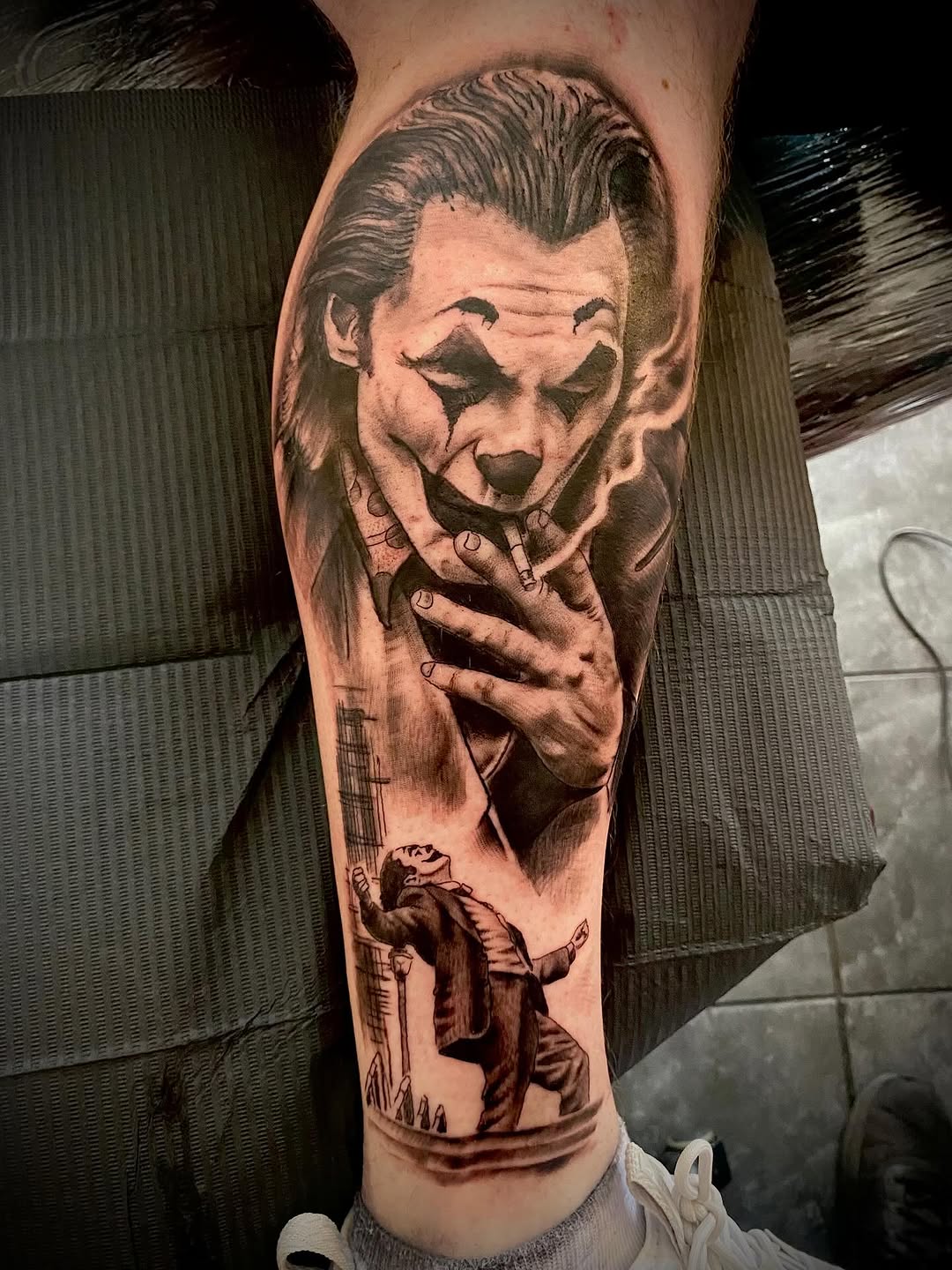 Start of joker inspired leg piece done by resident artist John Taylor #magicmooncartridges #swashdrivetattoomachines #dynamicblacktattooink