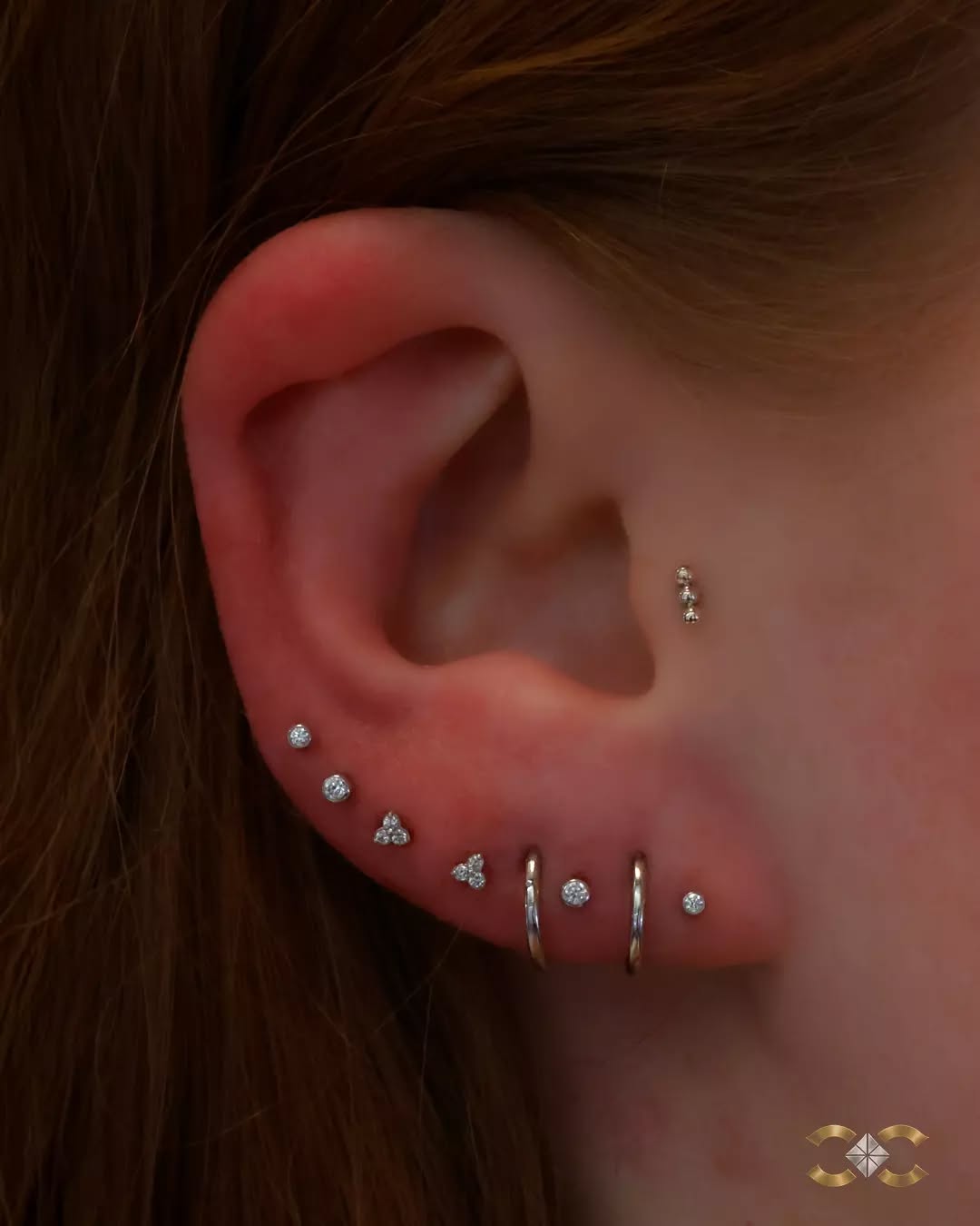 A delicate scattering of gemstones across the ear, in a mirrored pattern.
Clean, balanced, and easy to wear every day.

✨Comment 'LINK' to receive the jewellery links and prices in your DMs✨
(You must follow our page in order to receive DMs from us)

#FineJewellery #CuratedPiercing #PiercingDublin

