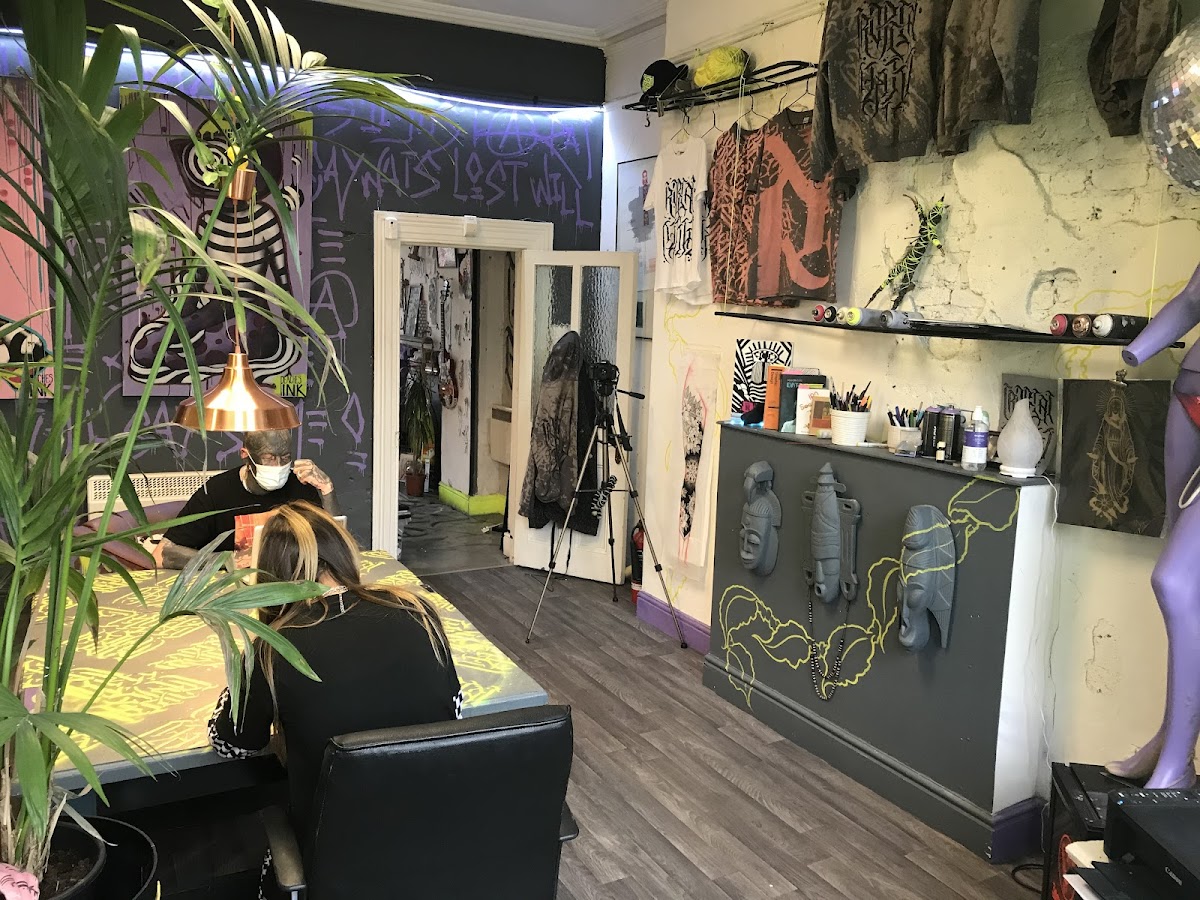 STUDIO EX ART STUDIO , GALLERY & TATTOOS studio space
